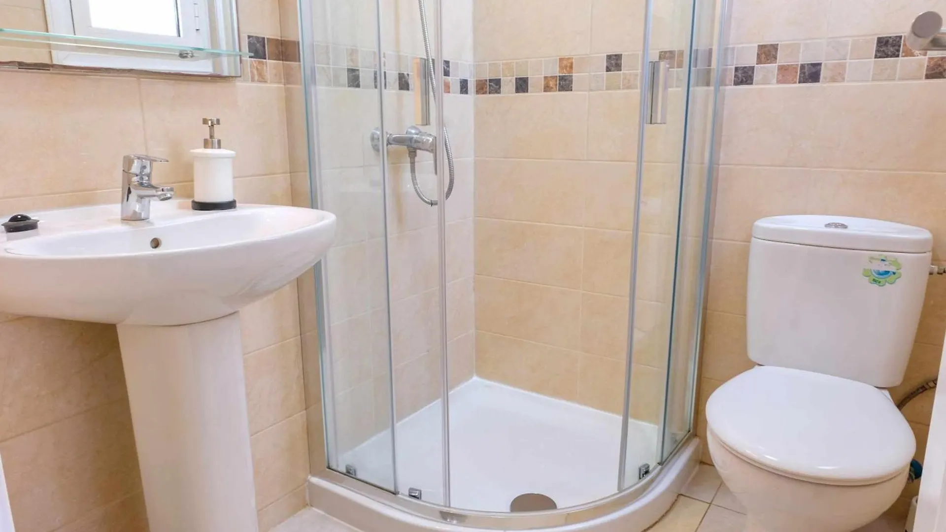 Parque Santiago 2 Villa 2 Tenerife Rental & Sales Playa de las Americas  0*, Playa de las Americas (Tenerife)