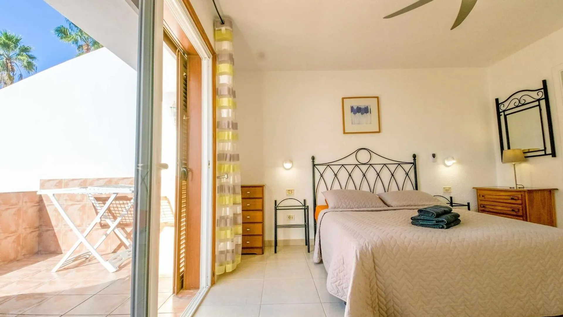 Parque Santiago 2 Villa 2 Tenerife Rental & Sales Playa de las Américas